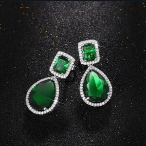 New Emerald Dangle Silver Plated Earrings